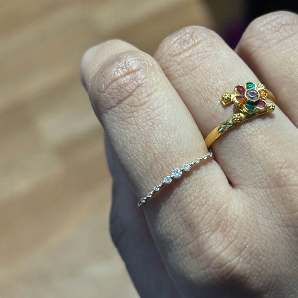 14K RING - Picture 2 of 3